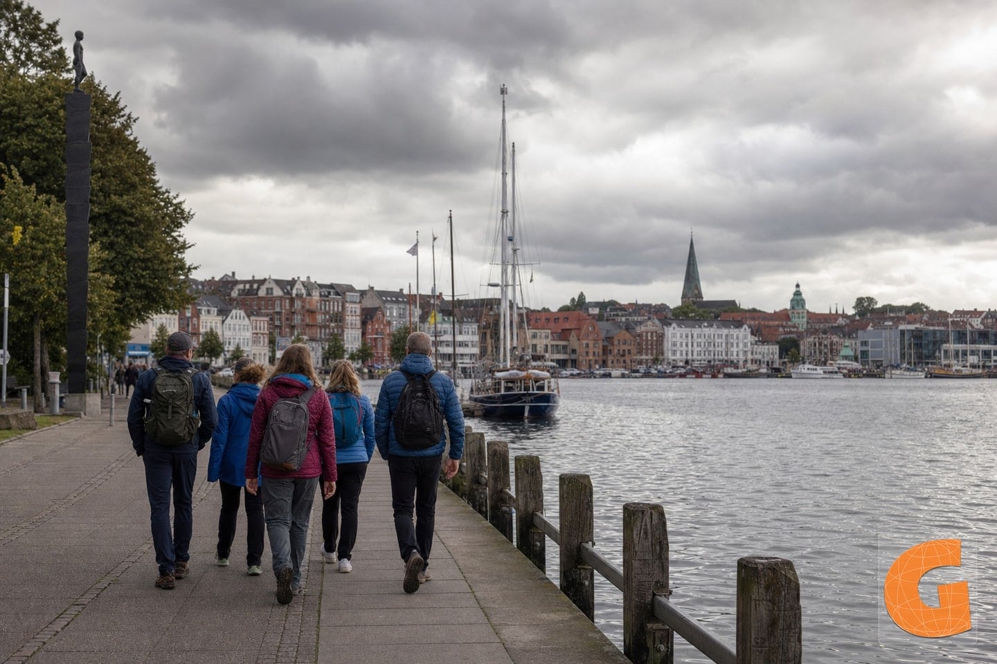 Fahrradtour zu Erinnerung und Kunst am Flensburger Hafen