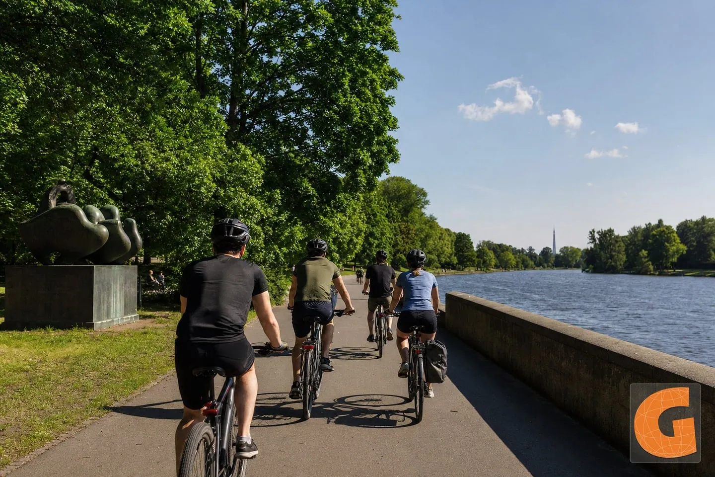 Berlin Treptower Park Riverside Loop Bike Ride