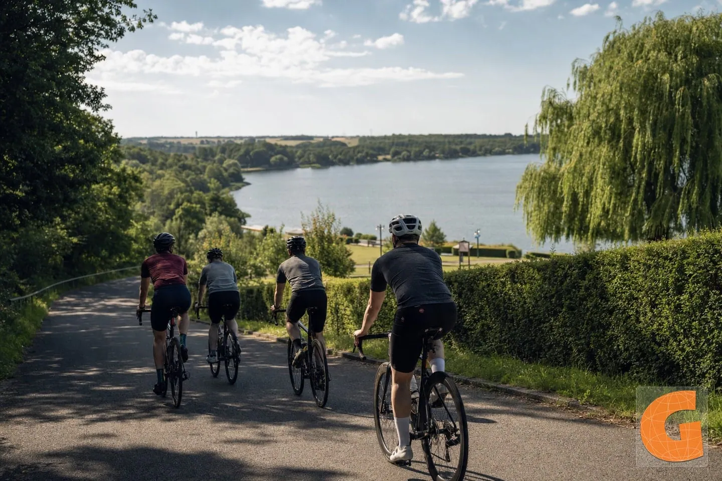 Neubrandenburg Tollensesee Lakeside Loop by Bike