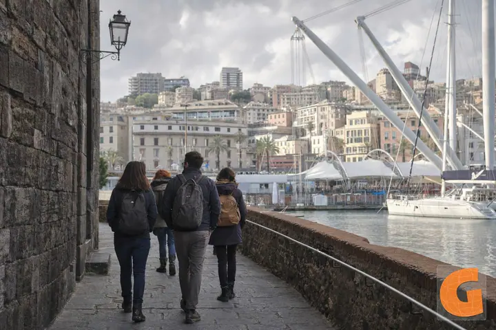 Historic Harbour Walk in Genoa Old Harbour and Historic Centre